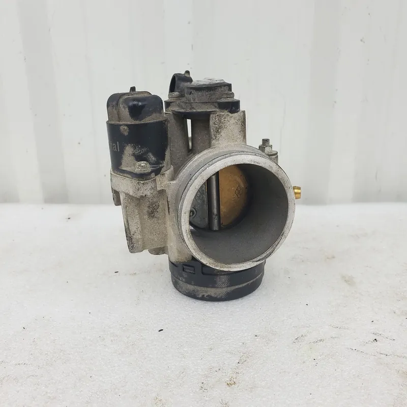 Nouvel Arrivage throttle body